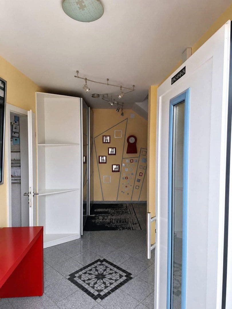Prodej domu 186 m², pozemek 558 m², Königsbrunn, Bavorsko Prodej domu 186 m², pozemek 558 m², Königsbrunn, Bavorsko
