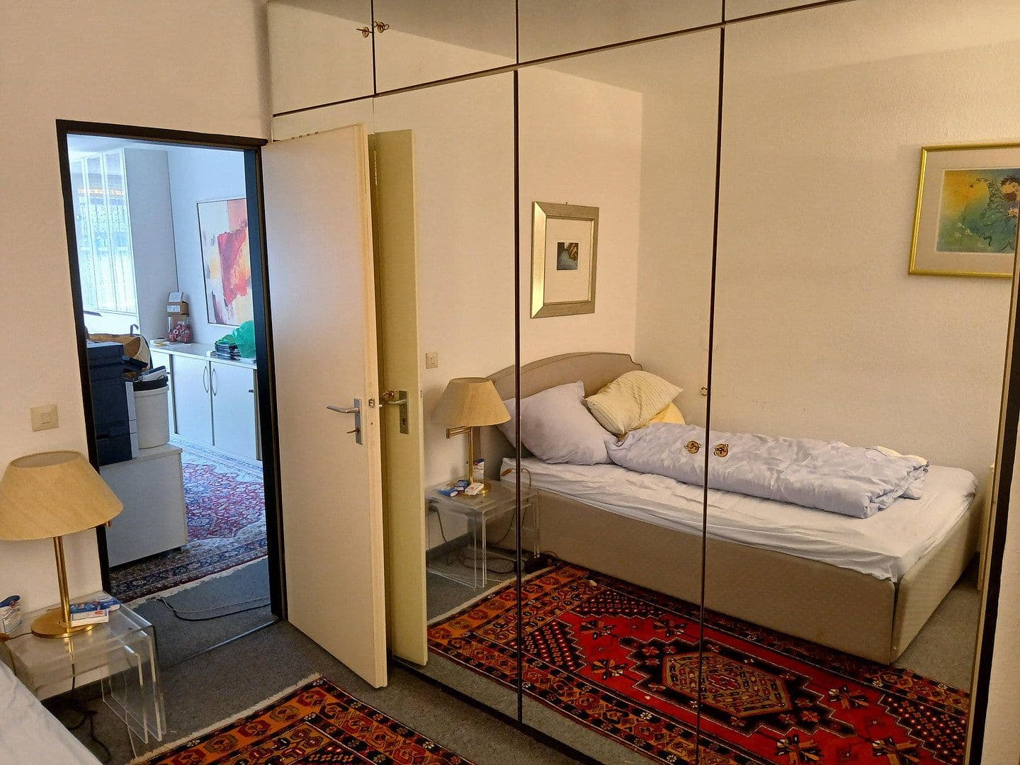 Pronájem bytu 2+1 56 m², Glockenstr. 35, Düsseldorf, Severní Porýní-Vestfálsko Pronájem bytu 2+1 56 m², Glockenstr. 35, Düsseldorf, Severní Porýní-Vestfálsko