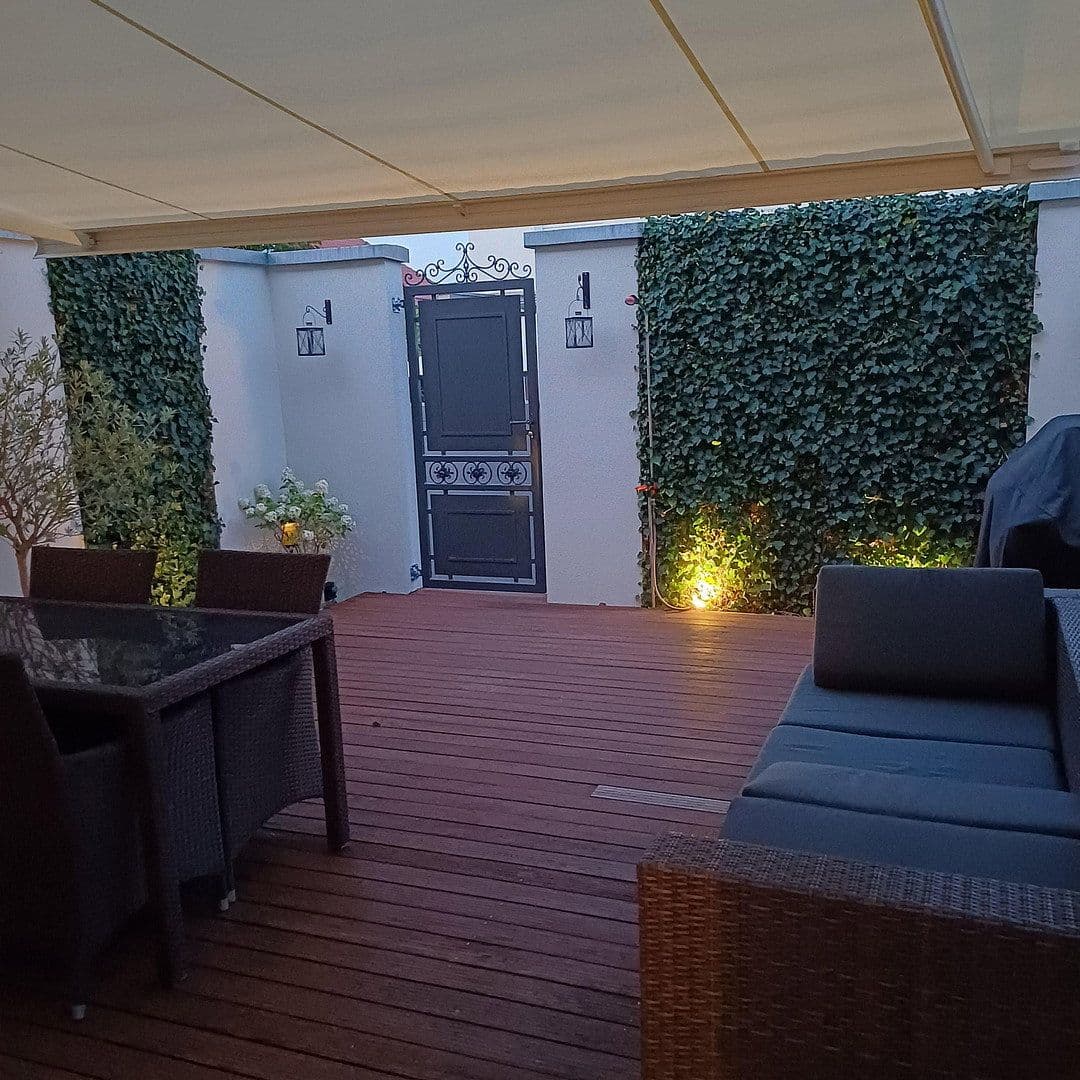 Prodej domu 131 m², pozemek 138 m², Großbottwar, Bádensko-Württembersko Prodej domu 131 m², pozemek 138 m², Großbottwar, Bádensko-Württembersko