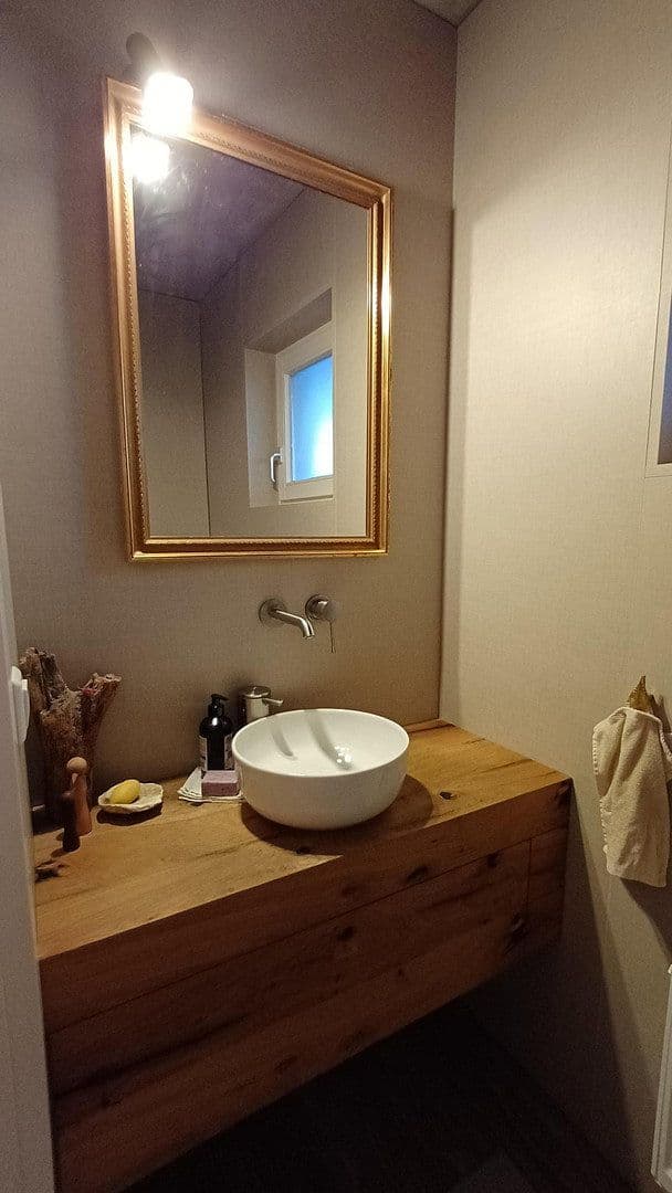 Prodej domu 131 m², pozemek 138 m², Großbottwar, Bádensko-Württembersko Prodej domu 131 m², pozemek 138 m², Großbottwar, Bádensko-Württembersko