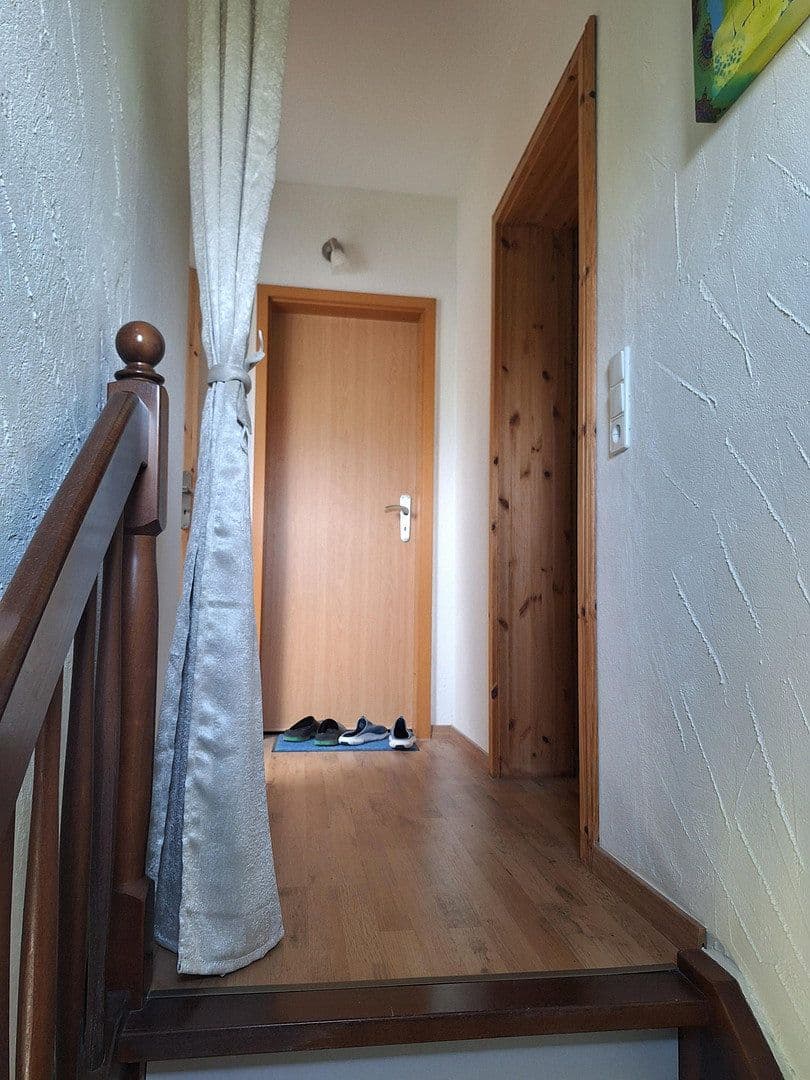 Prodej domu 240 m², pozemek 800 m², Trinkbornstrasse 15, Waldsolms, Hessen Prodej domu 240 m², pozemek 800 m², Trinkbornstrasse 15, Waldsolms, Hessen