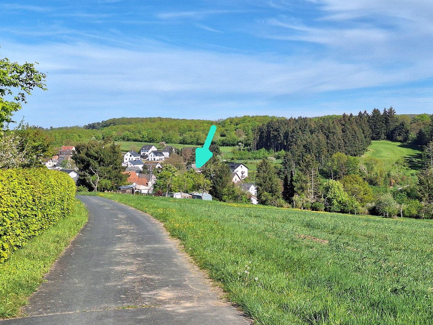 Prodej domu 240 m², pozemek 800 m², Trinkbornstrasse 15, Waldsolms, Hessen Prodej domu 240 m², pozemek 800 m², Trinkbornstrasse 15, Waldsolms, Hessen