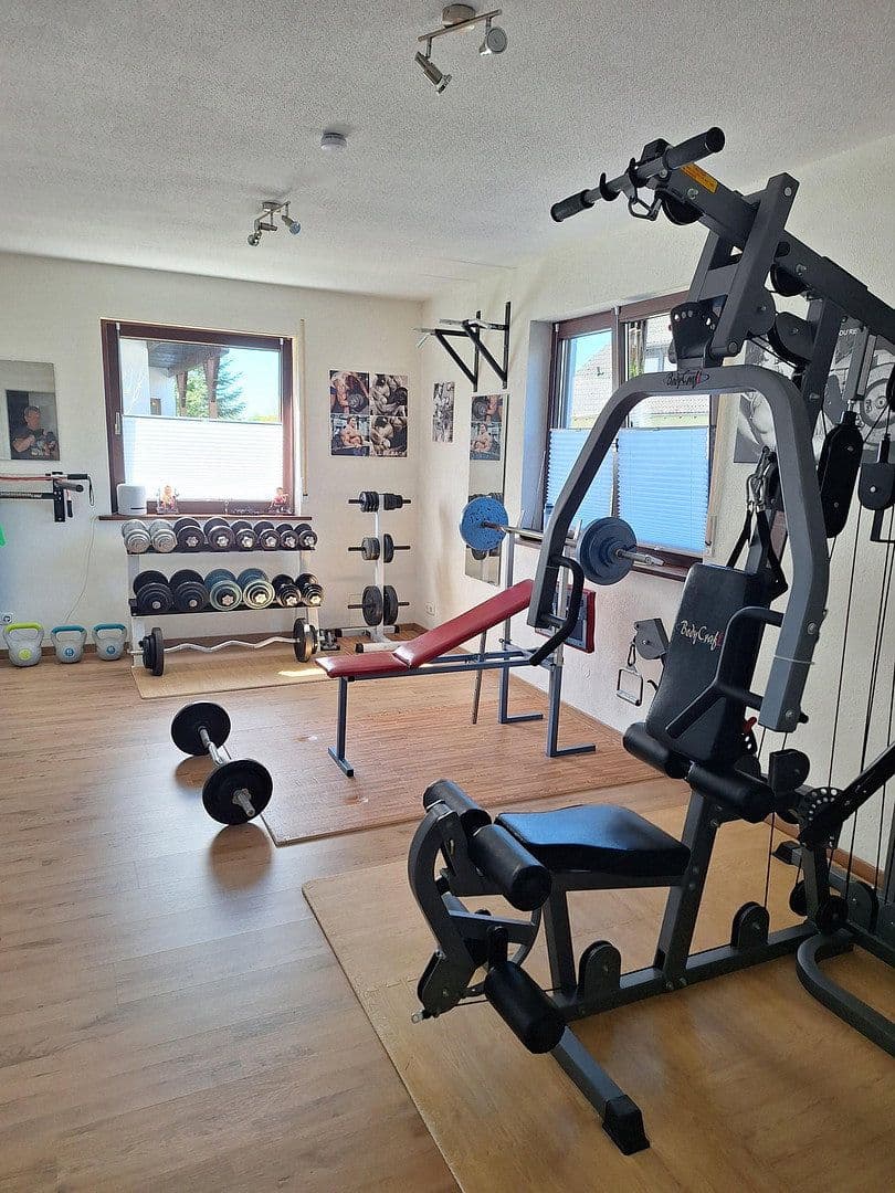 Prodej domu 240 m², pozemek 800 m², Trinkbornstrasse 15, Waldsolms, Hessen Prodej domu 240 m², pozemek 800 m², Trinkbornstrasse 15, Waldsolms, Hessen