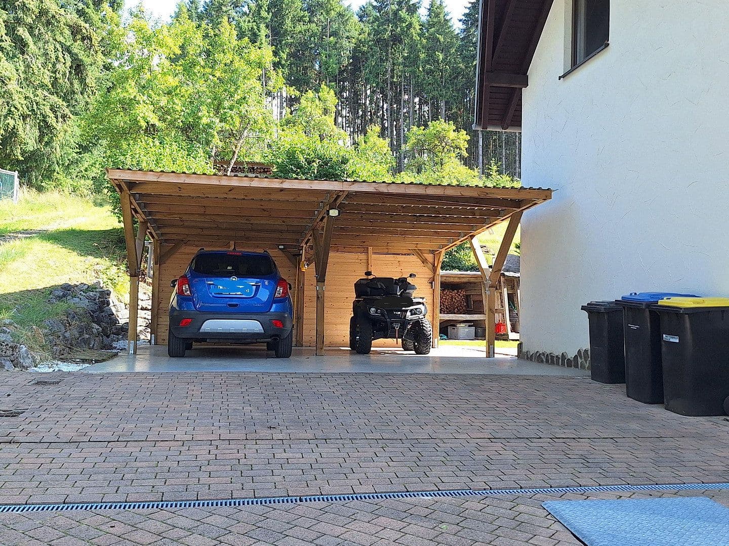 Prodej domu 240 m², pozemek 800 m², Trinkbornstrasse 15, Waldsolms, Hessen Prodej domu 240 m², pozemek 800 m², Trinkbornstrasse 15, Waldsolms, Hessen