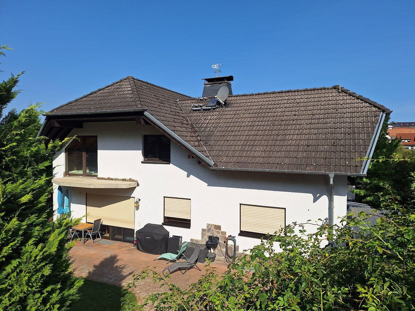 Prodej domu 240 m², pozemek 800 m², Trinkbornstrasse 15, Waldsolms, Hessen Prodej domu 240 m², pozemek 800 m², Trinkbornstrasse 15, Waldsolms, Hessen