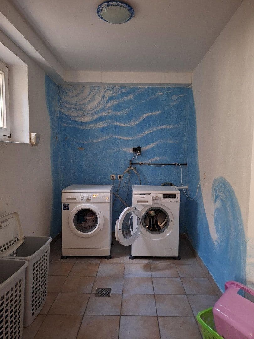 Prodej domu 240 m², pozemek 800 m², Trinkbornstrasse 15, Waldsolms, Hessen Prodej domu 240 m², pozemek 800 m², Trinkbornstrasse 15, Waldsolms, Hessen