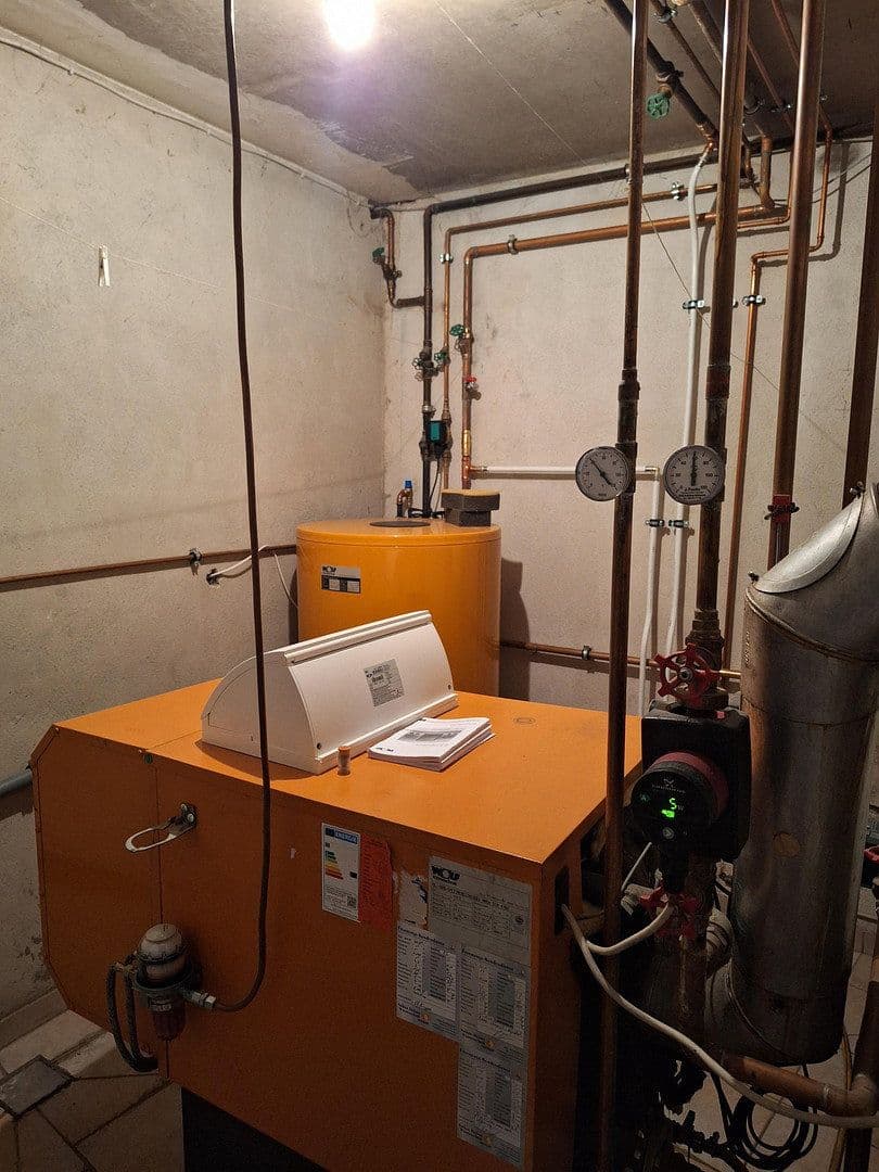 Prodej domu 240 m², pozemek 800 m², Trinkbornstrasse 15, Waldsolms, Hessen Prodej domu 240 m², pozemek 800 m², Trinkbornstrasse 15, Waldsolms, Hessen