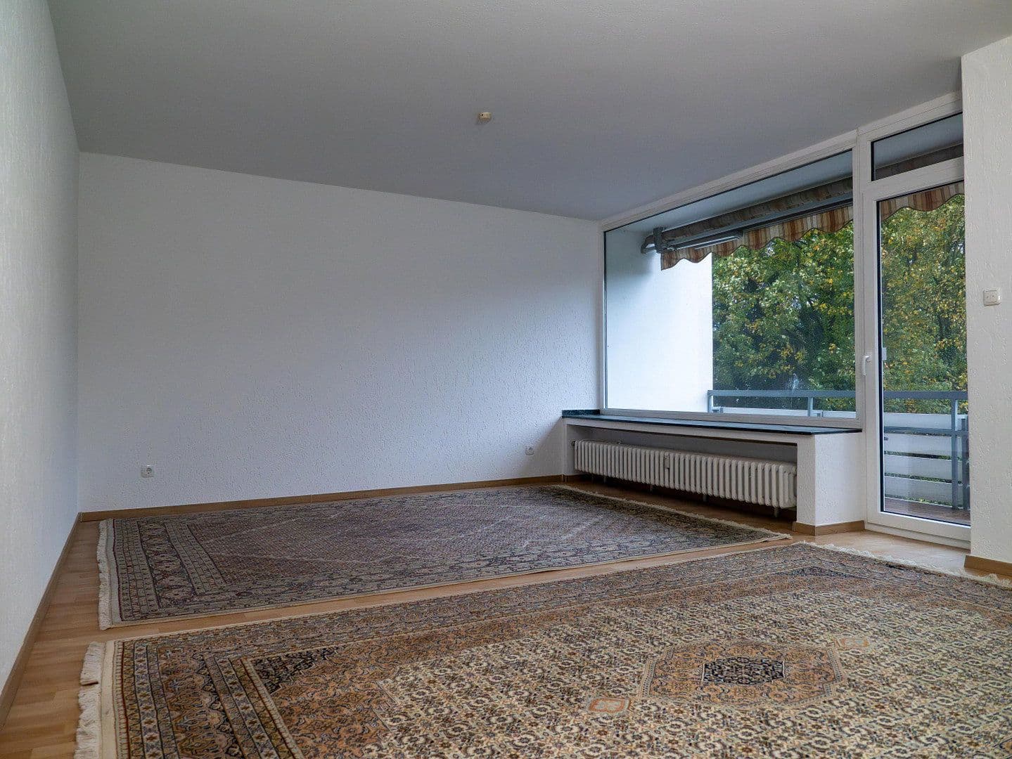 Pronájem bytu 4+1 91 m², Burgstraße 20, Duisburg, Severní Porýní-Vestfálsko Pronájem bytu 4+1 91 m², Burgstraße 20, Duisburg, Severní Porýní-Vestfálsko