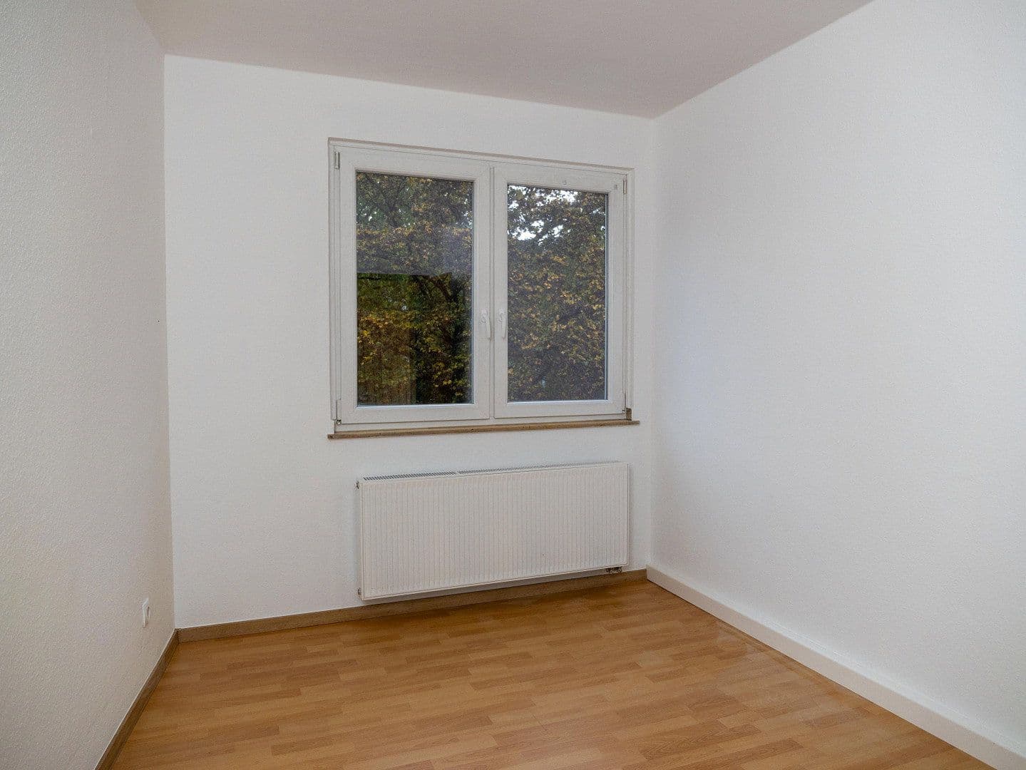 Pronájem bytu 4+1 91 m², Burgstraße 20, Duisburg, Severní Porýní-Vestfálsko Pronájem bytu 4+1 91 m², Burgstraße 20, Duisburg, Severní Porýní-Vestfálsko