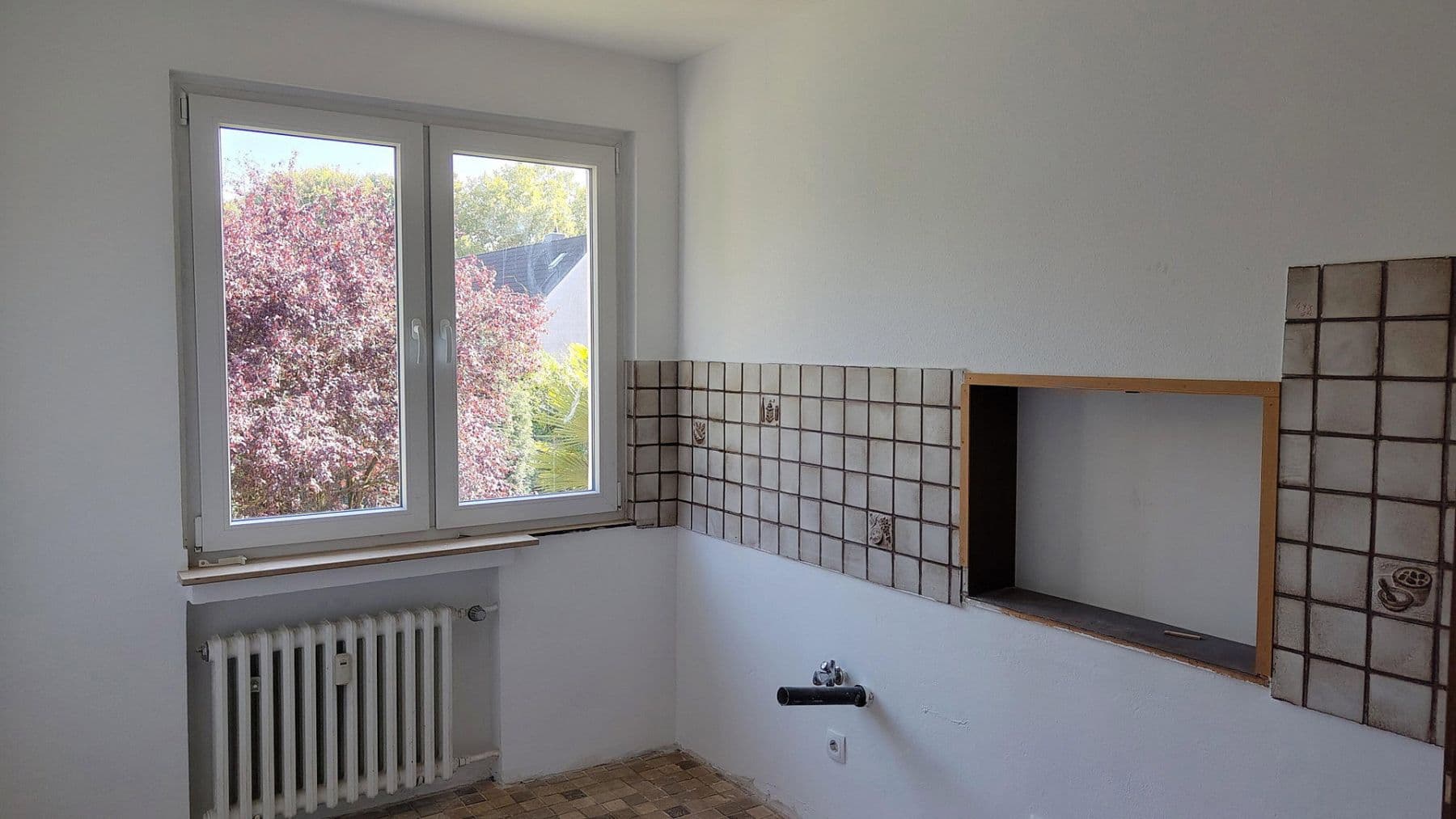 Pronájem bytu 4+1 91 m², Burgstraße 20, Duisburg, Severní Porýní-Vestfálsko Pronájem bytu 4+1 91 m², Burgstraße 20, Duisburg, Severní Porýní-Vestfálsko
