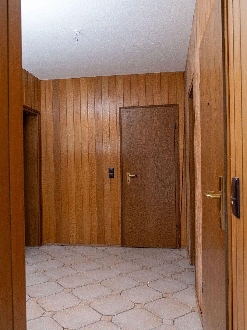 Pronájem bytu 4+1 91 m², Burgstraße 20, Duisburg, Severní Porýní-Vestfálsko Pronájem bytu 4+1 91 m², Burgstraße 20, Duisburg, Severní Porýní-Vestfálsko