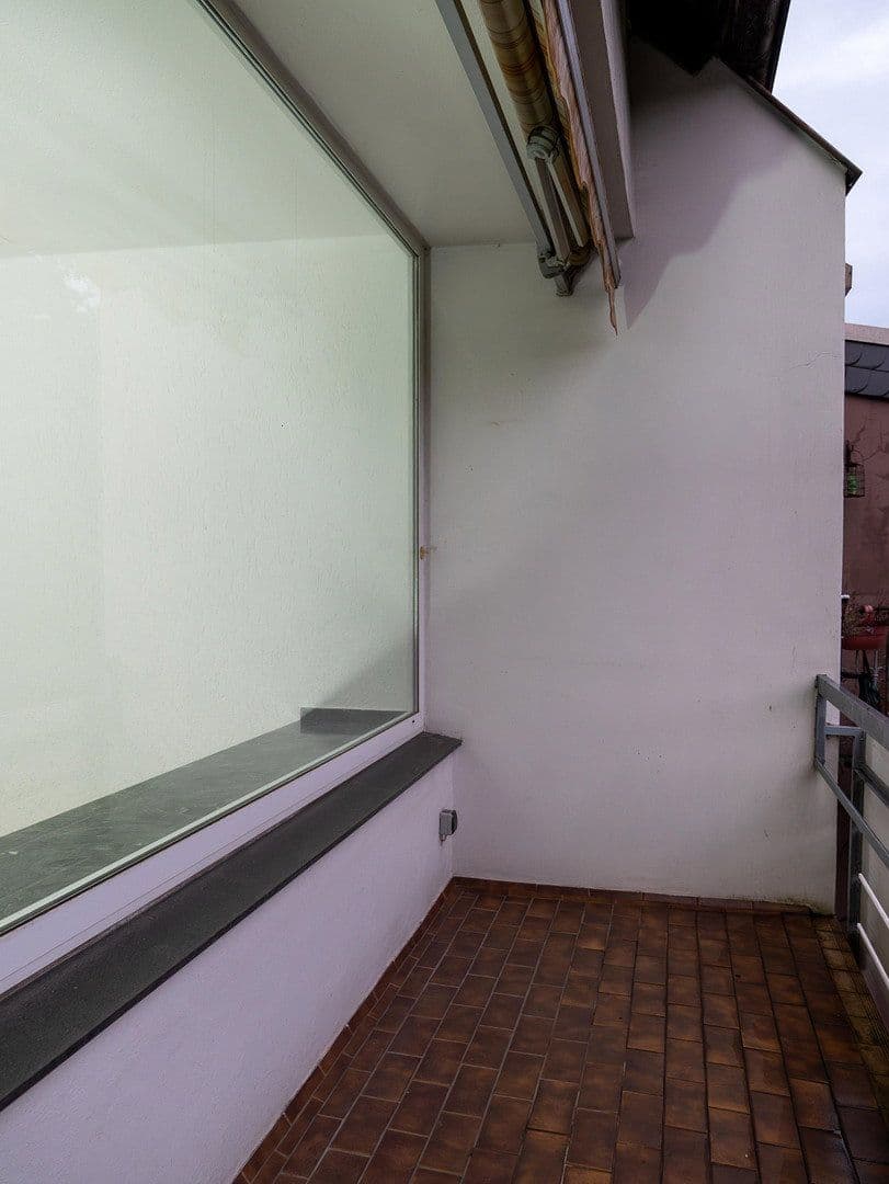 Pronájem bytu 4+1 91 m², Burgstraße 20, Duisburg, Severní Porýní-Vestfálsko Pronájem bytu 4+1 91 m², Burgstraße 20, Duisburg, Severní Porýní-Vestfálsko
