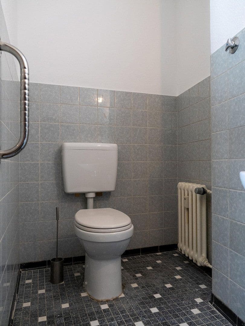 Pronájem bytu 4+1 91 m², Burgstraße 20, Duisburg, Severní Porýní-Vestfálsko Pronájem bytu 4+1 91 m², Burgstraße 20, Duisburg, Severní Porýní-Vestfálsko