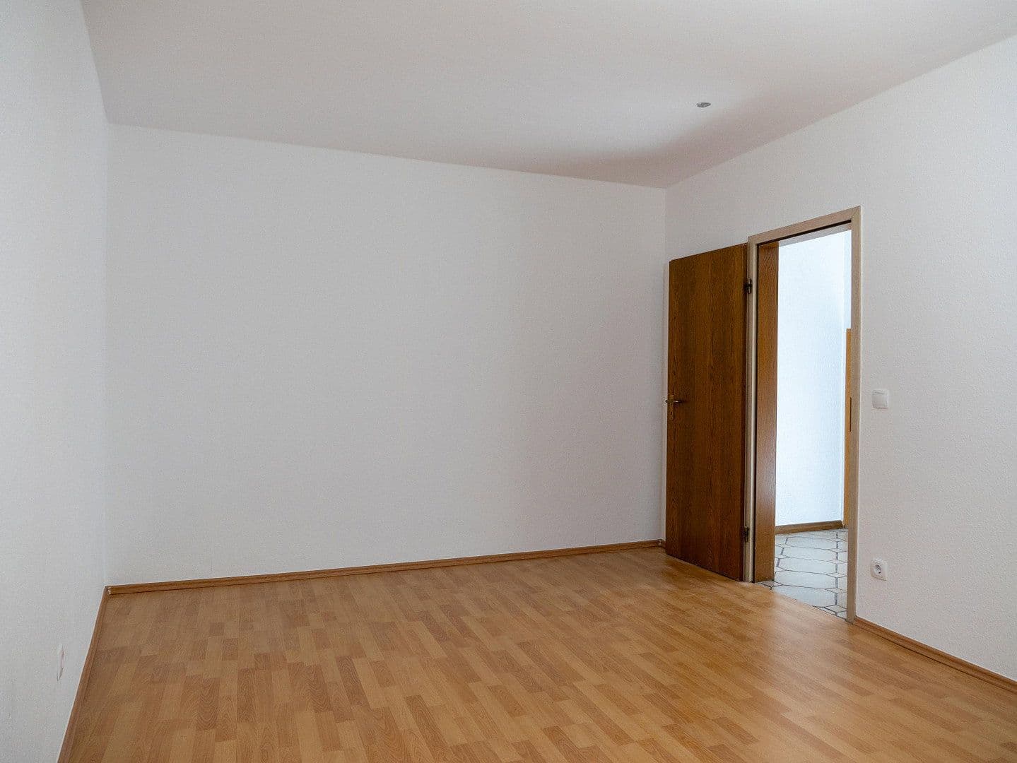 Pronájem bytu 4+1 91 m², Burgstraße 20, Duisburg, Severní Porýní-Vestfálsko Pronájem bytu 4+1 91 m², Burgstraße 20, Duisburg, Severní Porýní-Vestfálsko