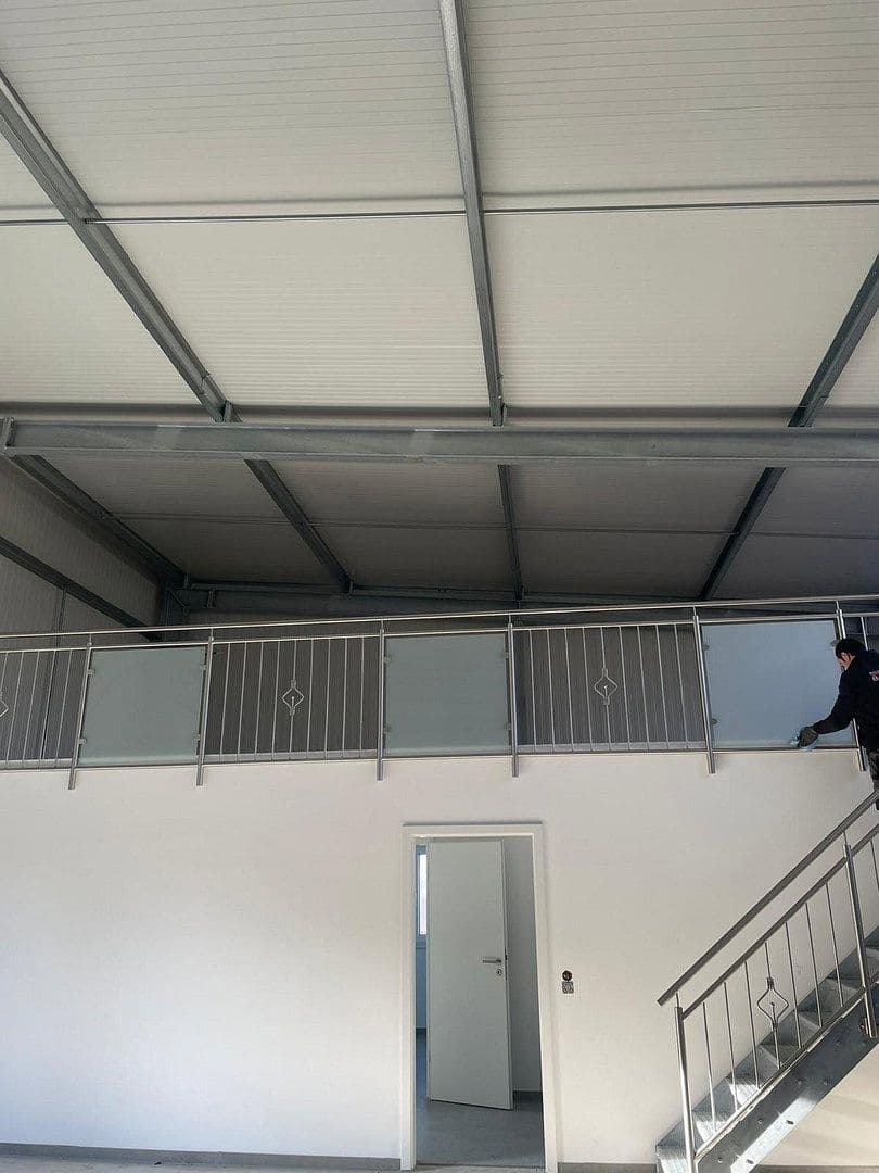 Pronájem nebytového prostoru 1.100 m², Zeilstraße 90, Buseck, Hessen Pronájem nebytového prostoru 1.100 m², Zeilstraße 90, Buseck, Hessen