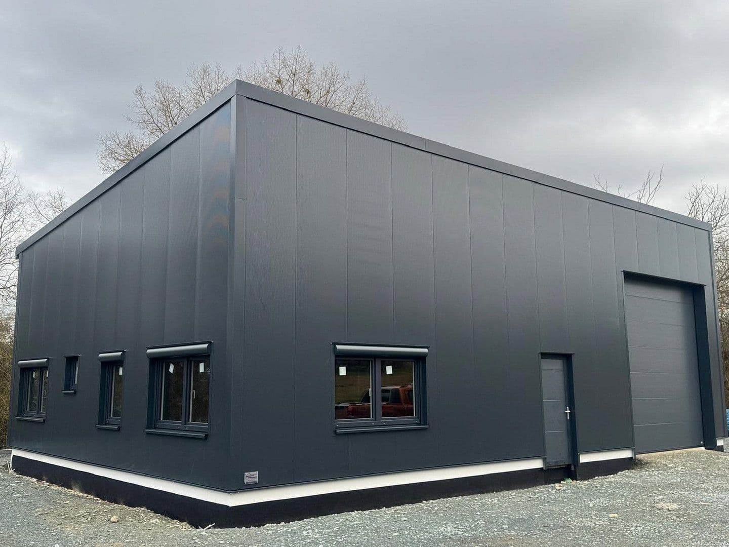 Pronájem nebytového prostoru 1.100 m², Zeilstraße 90, Buseck, Hessen Pronájem nebytového prostoru 1.100 m², Zeilstraße 90, Buseck, Hessen
