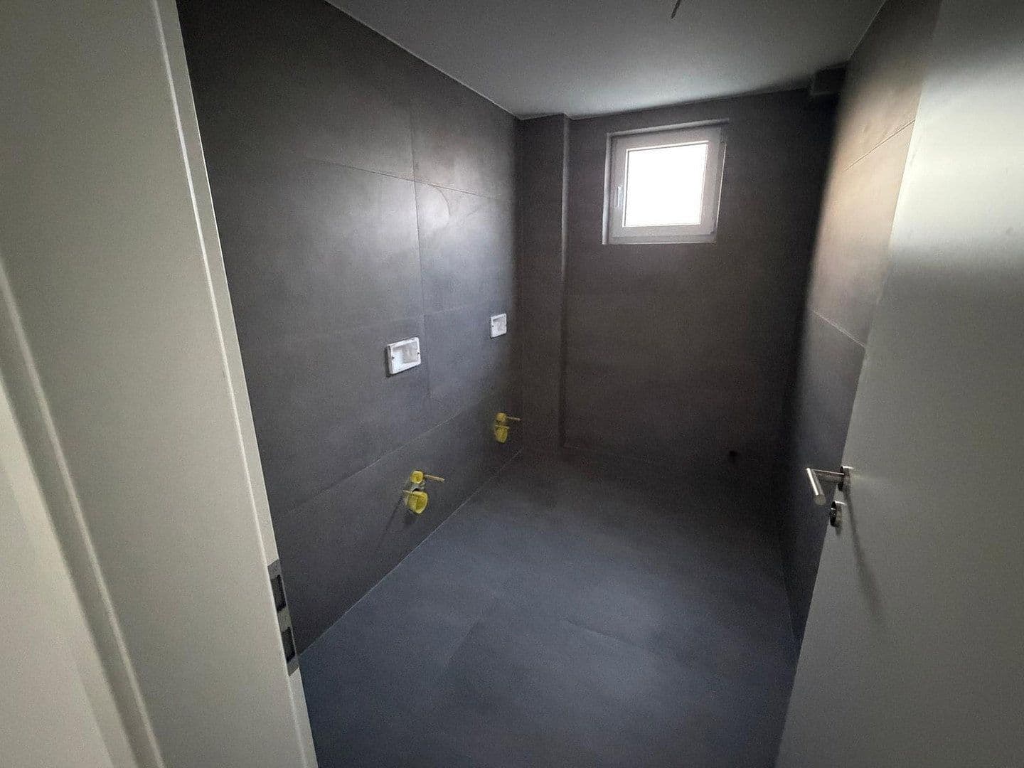 Pronájem nebytového prostoru 1.100 m², Zeilstraße 90, Buseck, Hessen Pronájem nebytového prostoru 1.100 m², Zeilstraße 90, Buseck, Hessen