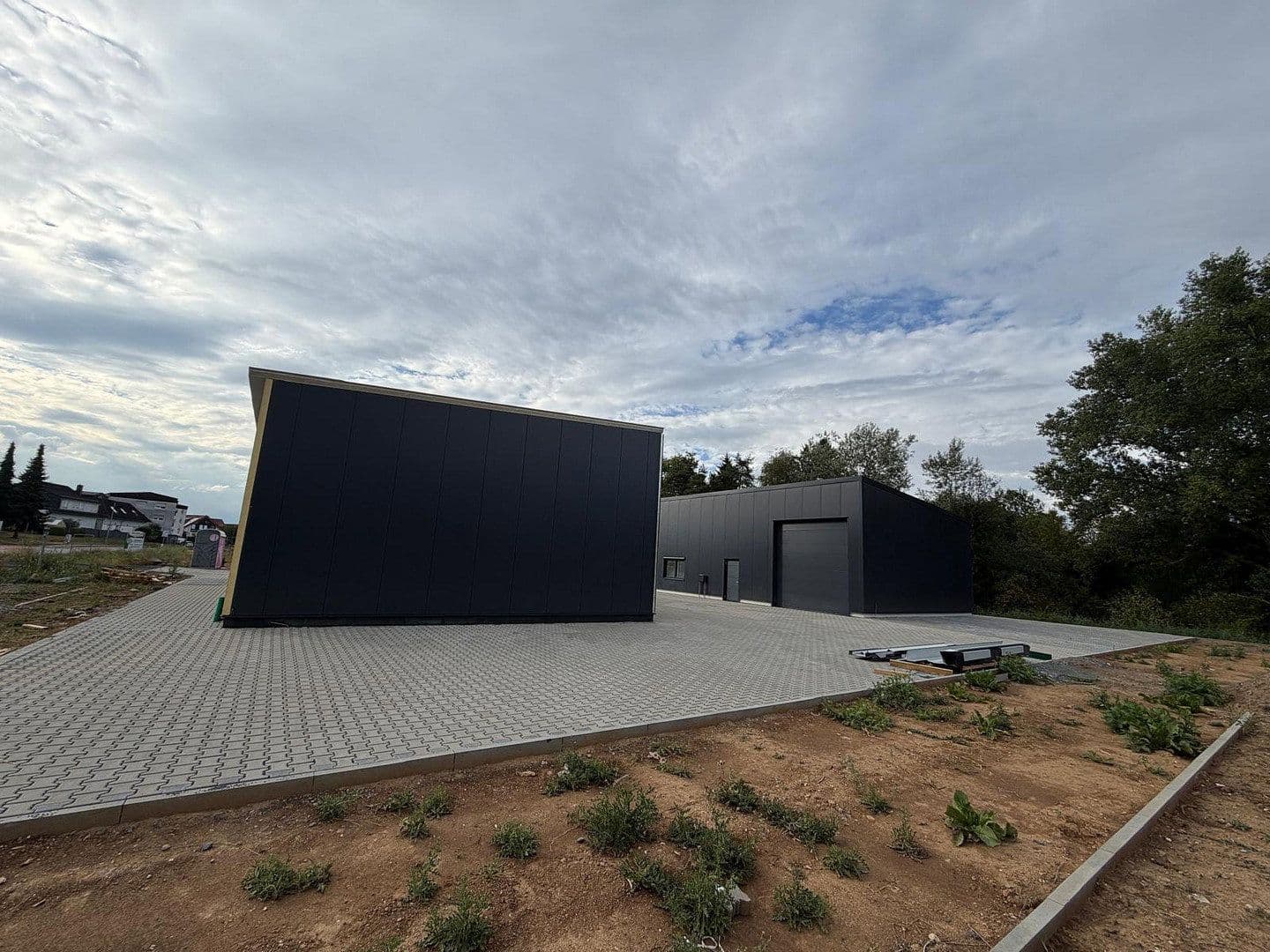 Pronájem nebytového prostoru 1.100 m², Zeilstraße 90, Buseck, Hessen Pronájem nebytového prostoru 1.100 m², Zeilstraße 90, Buseck, Hessen