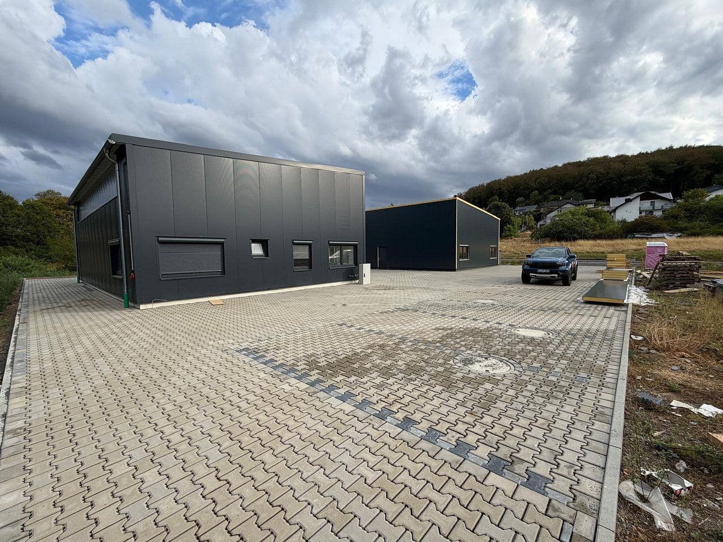 Pronájem nebytového prostoru 1.100 m², Zeilstraße 90, Buseck, Hessen Pronájem nebytového prostoru 1.100 m², Zeilstraße 90, Buseck, Hessen