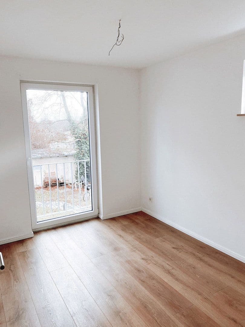 Pronájem bytu 3+1 55 m², Grünauer Str. 40, Berlin, Berlín Pronájem bytu 3+1 55 m², Grünauer Str. 40, Berlin, Berlín