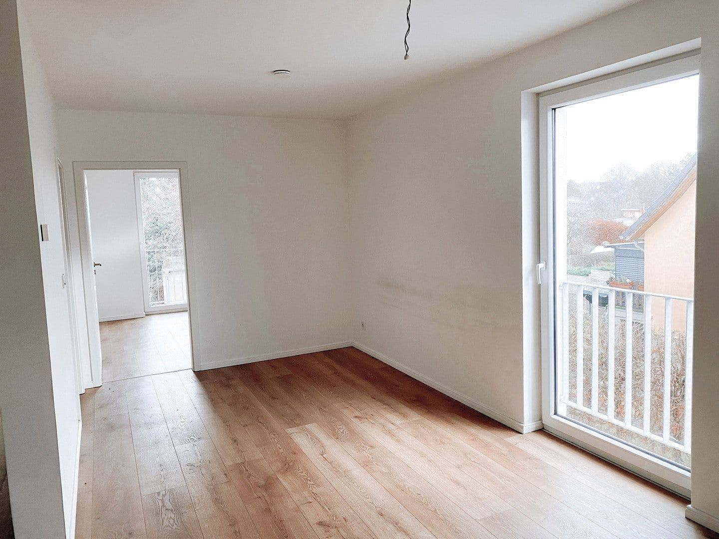 Pronájem bytu 3+1 55 m², Grünauer Str. 40, Berlin, Berlín Pronájem bytu 3+1 55 m², Grünauer Str. 40, Berlin, Berlín