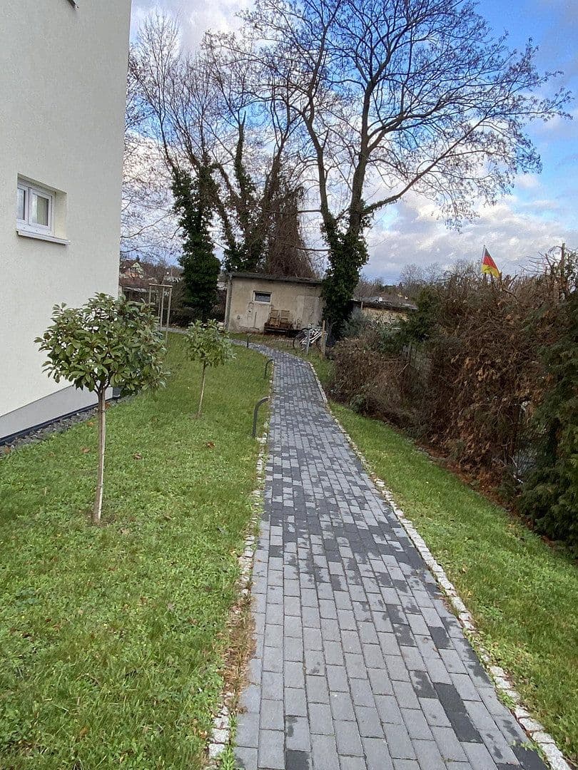 Pronájem bytu 3+1 55 m², Grünauer Str. 40, Berlin, Berlín Pronájem bytu 3+1 55 m², Grünauer Str. 40, Berlin, Berlín