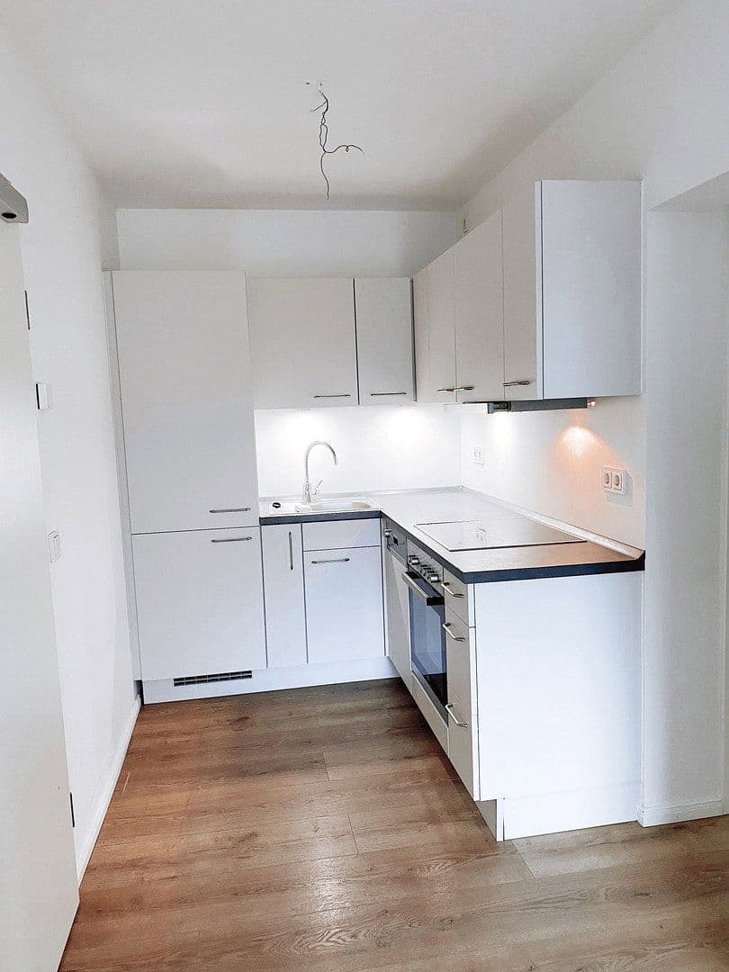 Pronájem bytu 3+1 55 m², Grünauer Str. 40, Berlin, Berlín Pronájem bytu 3+1 55 m², Grünauer Str. 40, Berlin, Berlín