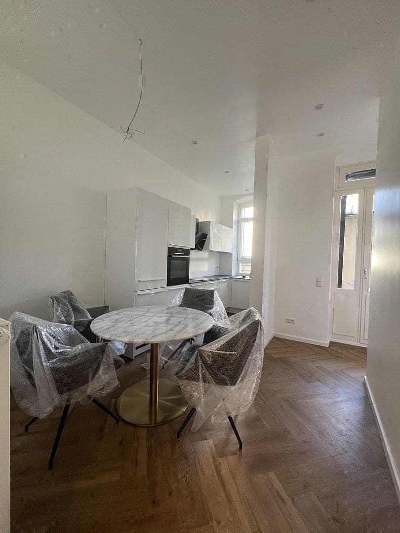 Prodej bytu 3+1 87 m², Karlsruhe-Durlach, Bádensko-Württembersko Prodej bytu 3+1 87 m², Karlsruhe-Durlach, Bádensko-Württembersko