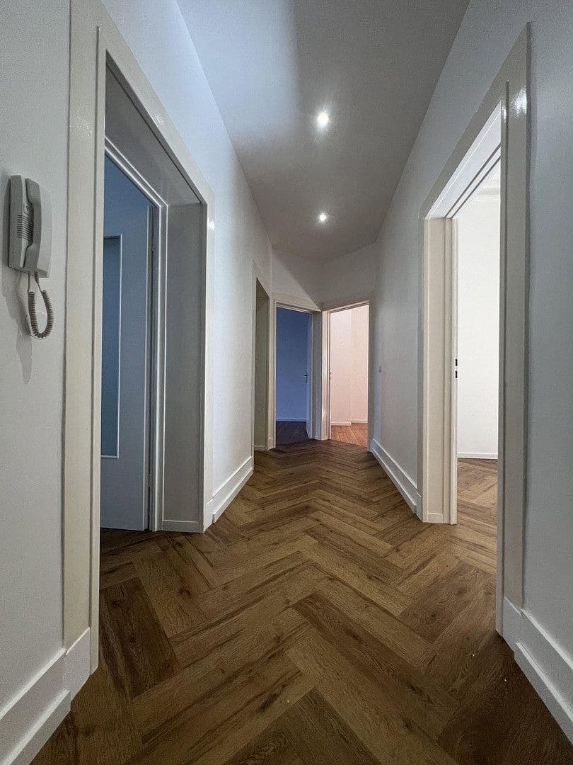 Prodej bytu 3+1 87 m², Karlsruhe-Durlach, Bádensko-Württembersko Prodej bytu 3+1 87 m², Karlsruhe-Durlach, Bádensko-Württembersko