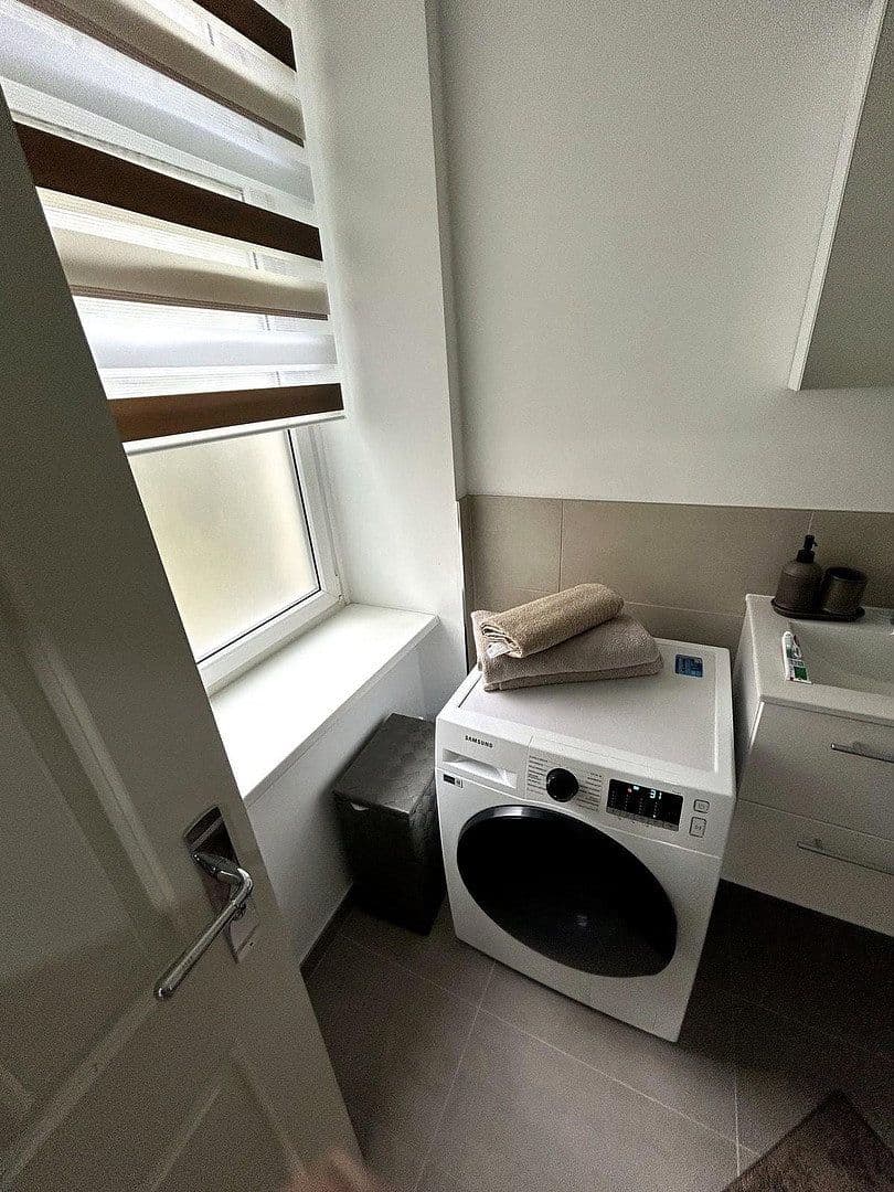 Pronájem bytu 1+1 42 m², Berlin, Berlín Pronájem bytu 1+1 42 m², Berlin, Berlín