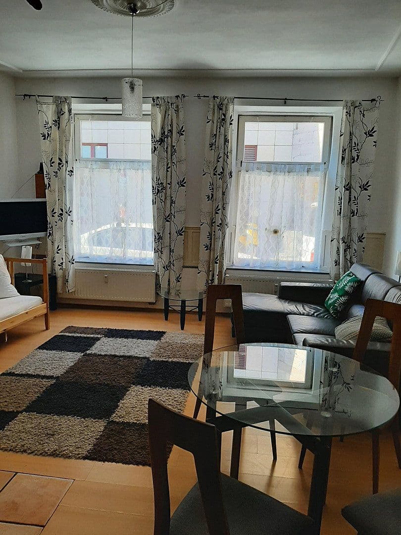 Pronájem bytu 2+1 60 m², Schirmstraße, Fürth, Bavorsko Pronájem bytu 2+1 60 m², Schirmstraße, Fürth, Bavorsko