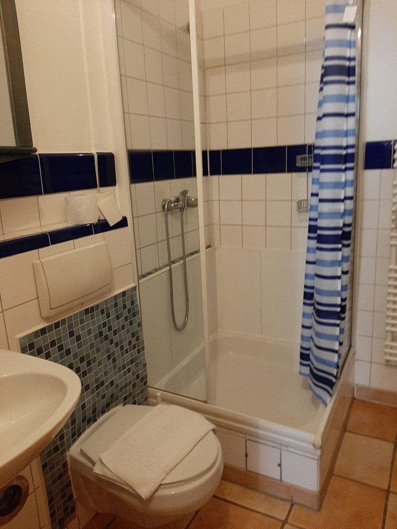 Pronájem bytu 2+1 60 m², Schirmstraße, Fürth, Bavorsko Pronájem bytu 2+1 60 m², Schirmstraße, Fürth, Bavorsko