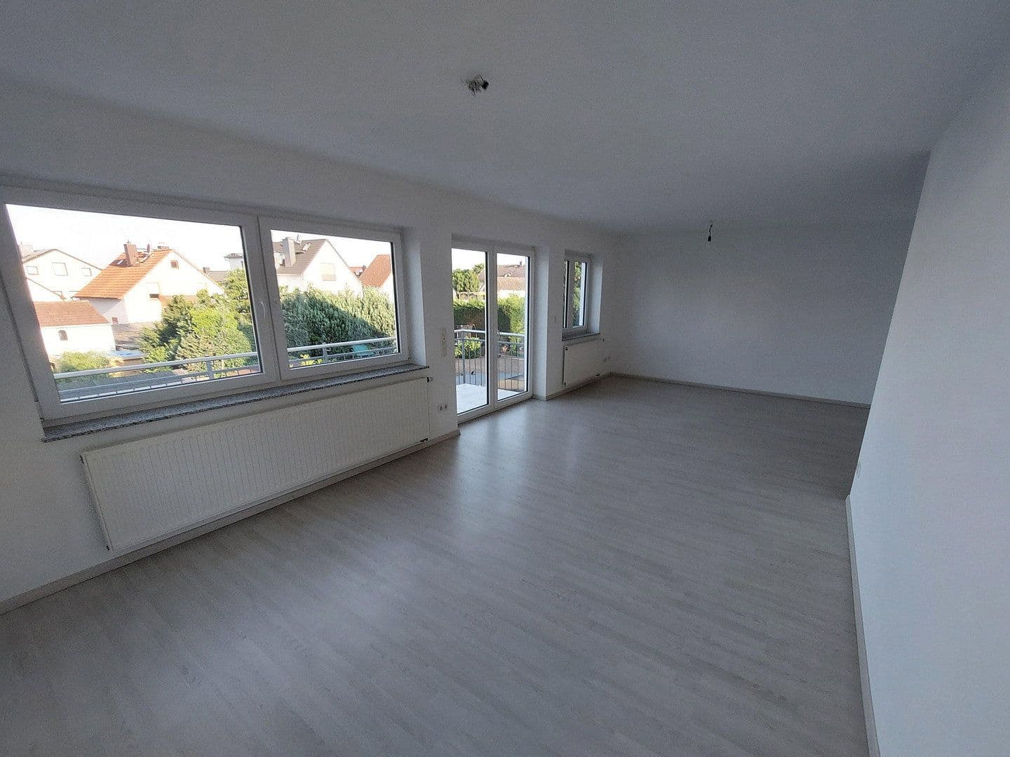 Pronájem bytu 3+1 140 m², Keimstr. 17, Langen, Hessen Pronájem bytu 3+1 140 m², Keimstr. 17, Langen, Hessen