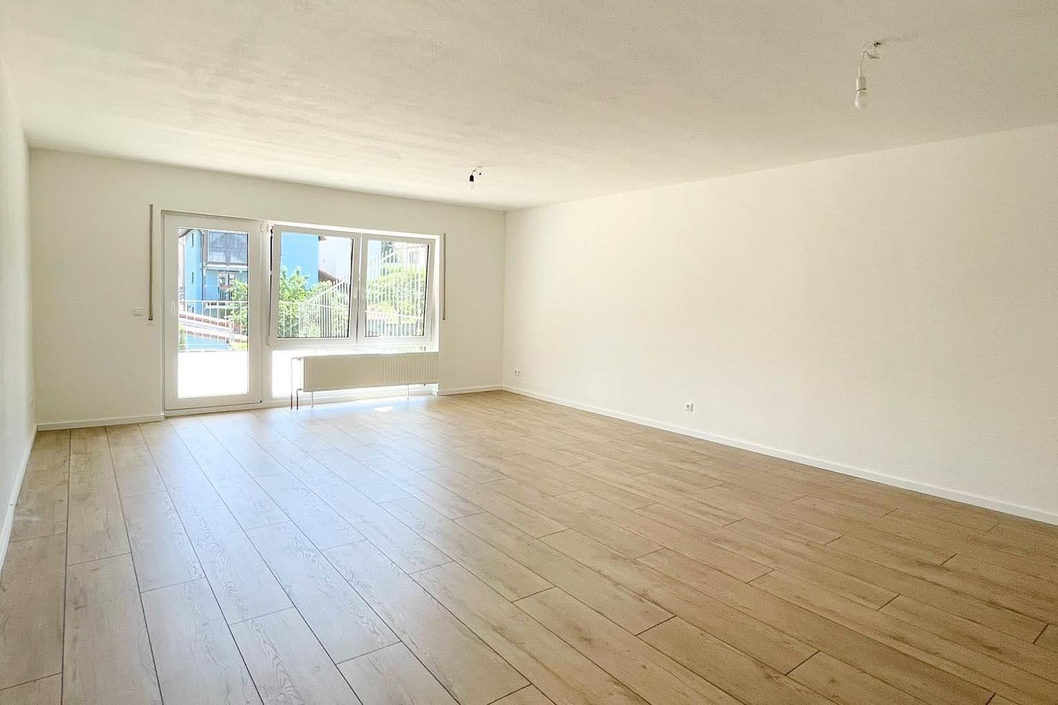 Pronájem bytu 3+1 125 m², Mörsweg 32, Groß-Umstadt, Hessen Pronájem bytu 3+1 125 m², Mörsweg 32, Groß-Umstadt, Hessen