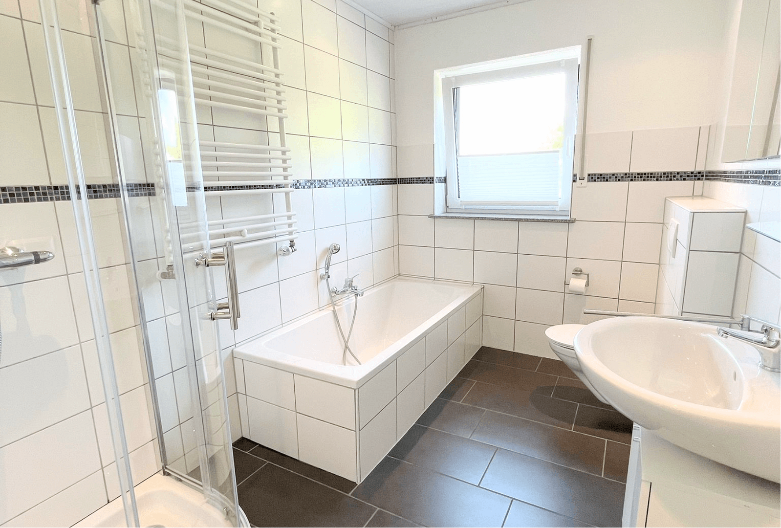Pronájem bytu 3+1 125 m², Mörsweg 32, Groß-Umstadt, Hessen Pronájem bytu 3+1 125 m², Mörsweg 32, Groß-Umstadt, Hessen