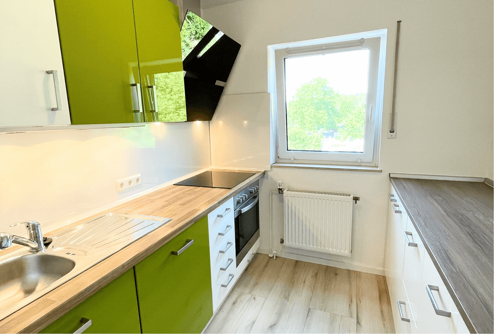 Pronájem bytu 3+1 125 m², Mörsweg 32, Groß-Umstadt, Hessen Pronájem bytu 3+1 125 m², Mörsweg 32, Groß-Umstadt, Hessen