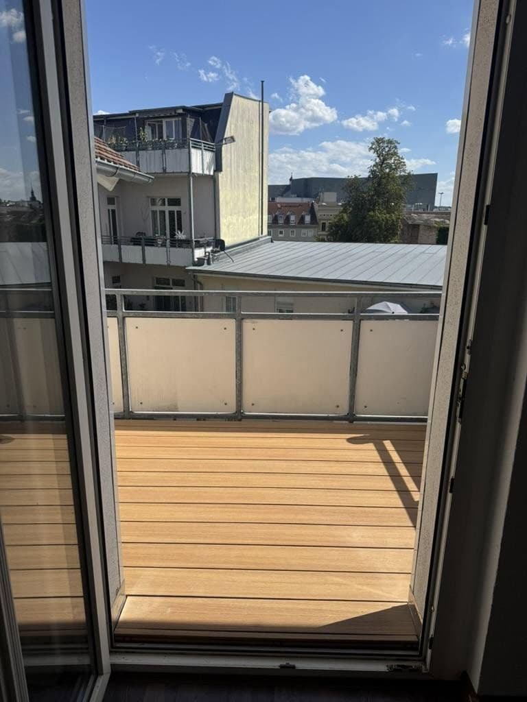 Pronájem bytu 3+1 83 m², Ankerstrasse 12, Halle (Saale), Sasko-Anhaltsko Pronájem bytu 3+1 83 m², Ankerstrasse 12, Halle (Saale), Sasko-Anhaltsko