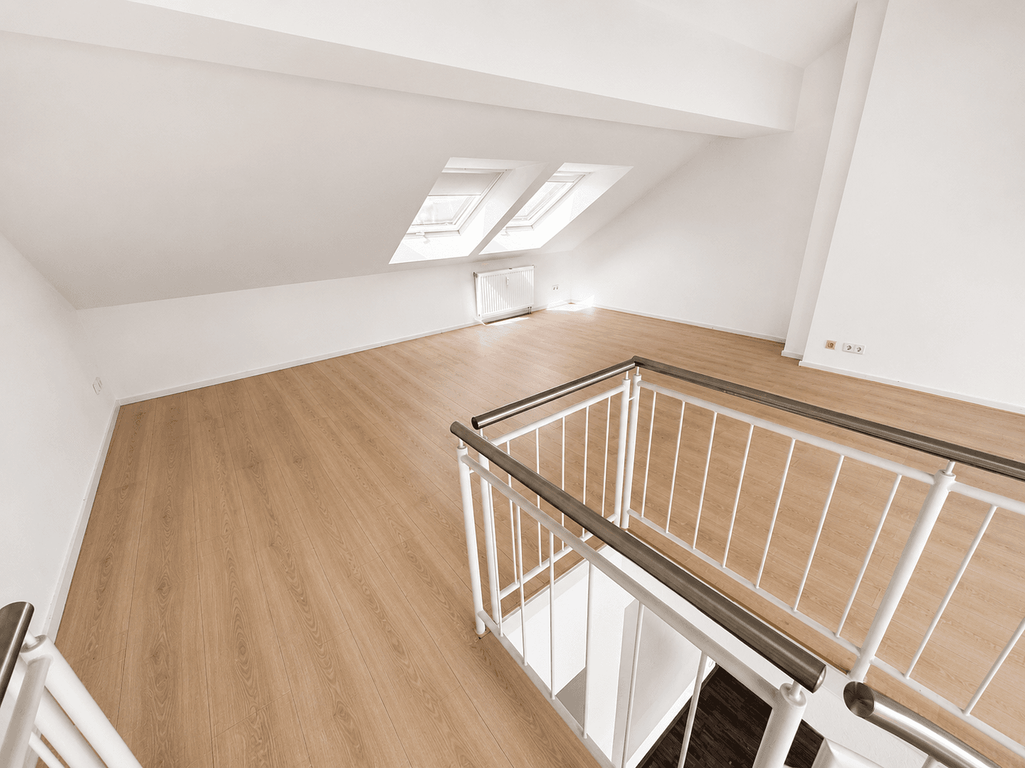 Pronájem bytu 3+1 83 m², Ankerstrasse 12, Halle (Saale), Sasko-Anhaltsko Pronájem bytu 3+1 83 m², Ankerstrasse 12, Halle (Saale), Sasko-Anhaltsko