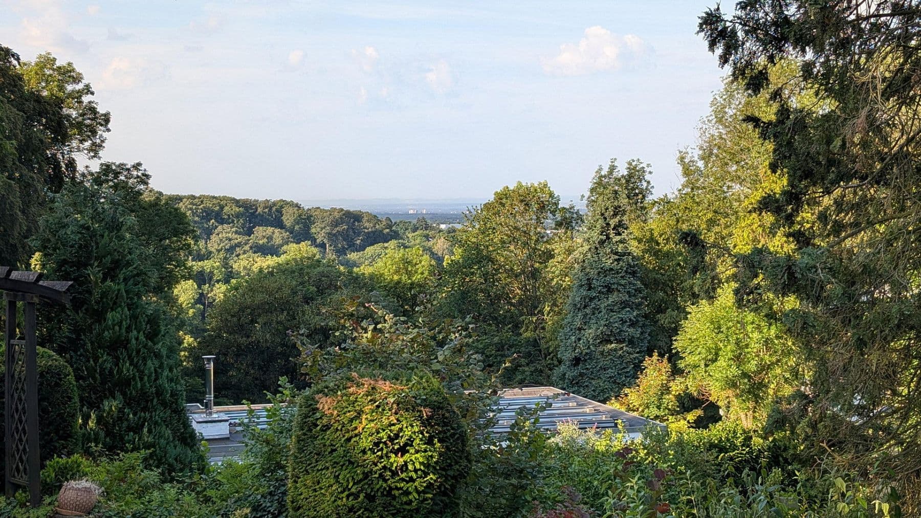 Prodej domu 165 m², pozemek 365 m², Bergisch Gladbach, Severní Porýní-Vestfálsko Prodej domu 165 m², pozemek 365 m², Bergisch Gladbach, Severní Porýní-Vestfálsko