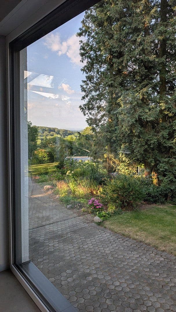 Prodej domu 165 m², pozemek 365 m², Bergisch Gladbach, Severní Porýní-Vestfálsko Prodej domu 165 m², pozemek 365 m², Bergisch Gladbach, Severní Porýní-Vestfálsko