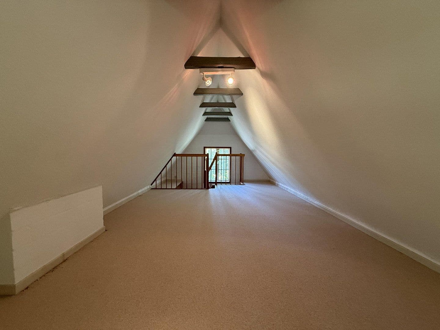 Prodej domu 199 m², pozemek 2.479 m², Lensahn, Šlesvicko-Holštýnsko Prodej domu 199 m², pozemek 2.479 m², Lensahn, Šlesvicko-Holštýnsko