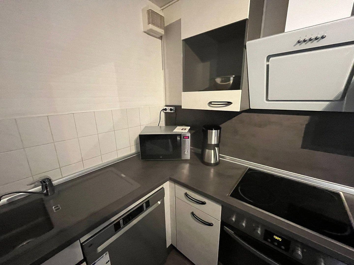 Pronájem bytu 3+1 84 m², Am Falkenberg 106, Berlin, Berlín Pronájem bytu 3+1 84 m², Am Falkenberg 106, Berlin, Berlín