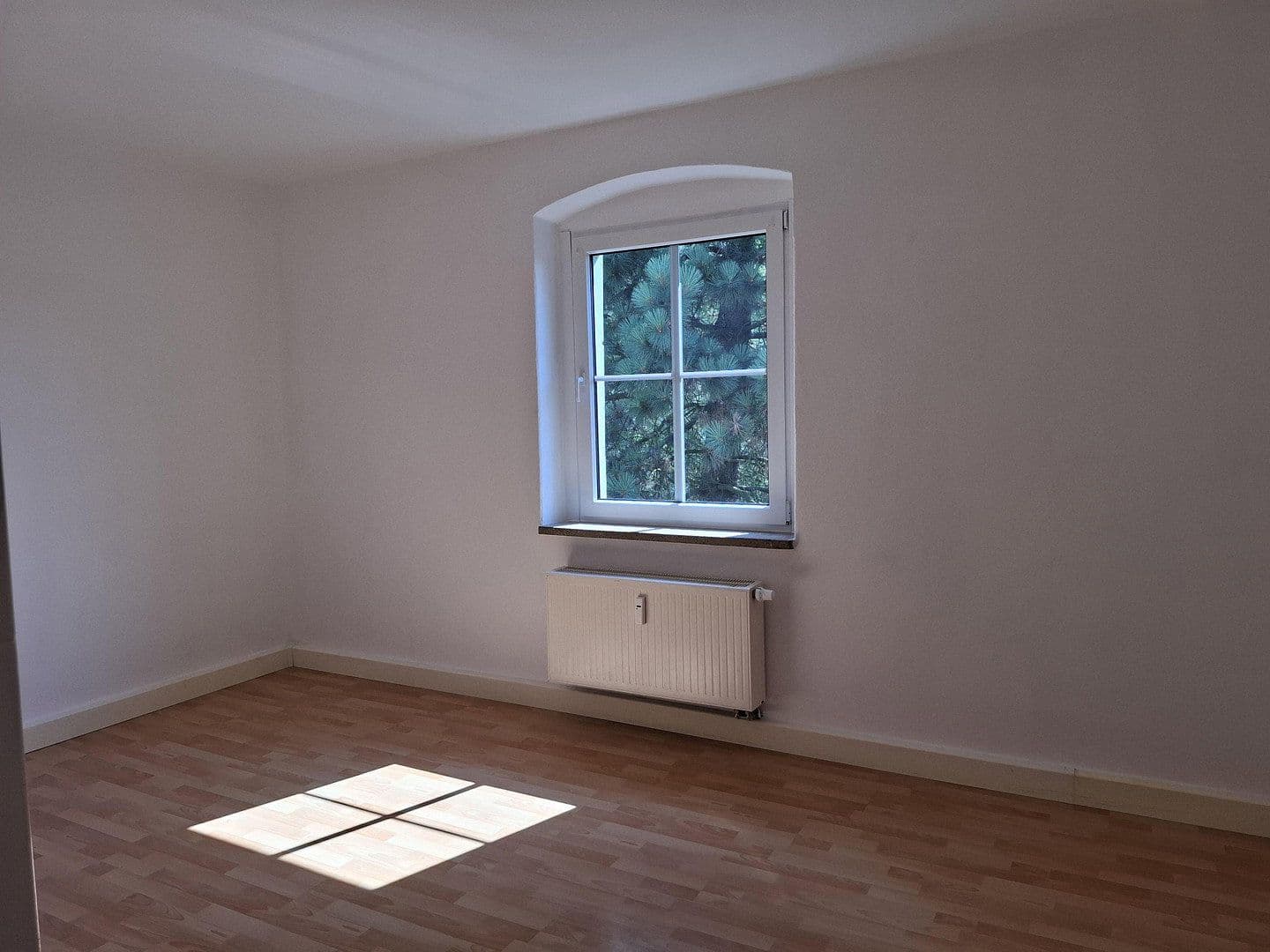 Pronájem bytu 3+1 65 m², Marxstr. 1, Saský Jindřichov, Sasko Pronájem bytu 3+1 65 m², Marxstr. 1, Saský Jindřichov, Sasko