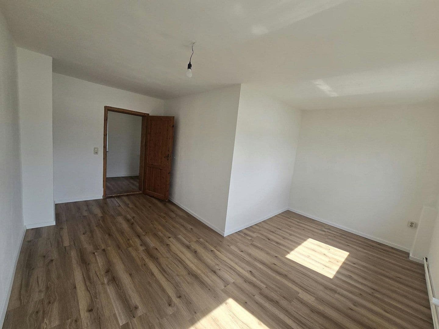 Pronájem bytu 3+1 116 m², Ernst-Barlach-Str. 16, Schönberg, Mecklenburg-Vorpommern Pronájem bytu 3+1 116 m², Ernst-Barlach-Str. 16, Schönberg, Mecklenburg-Vorpommern