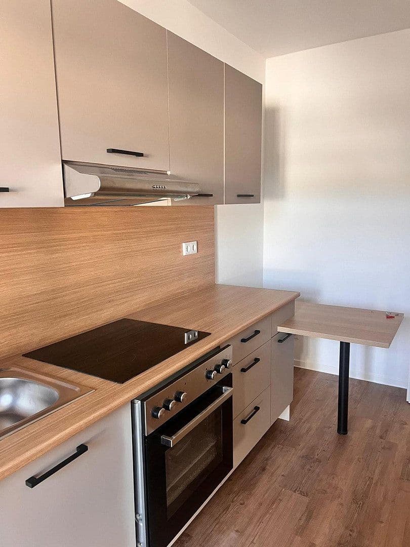 Pronájem bytu 2+1 47 m², Streiberstr. 7, Halle, Sasko-Anhaltsko Pronájem bytu 2+1 47 m², Streiberstr. 7, Halle, Sasko-Anhaltsko