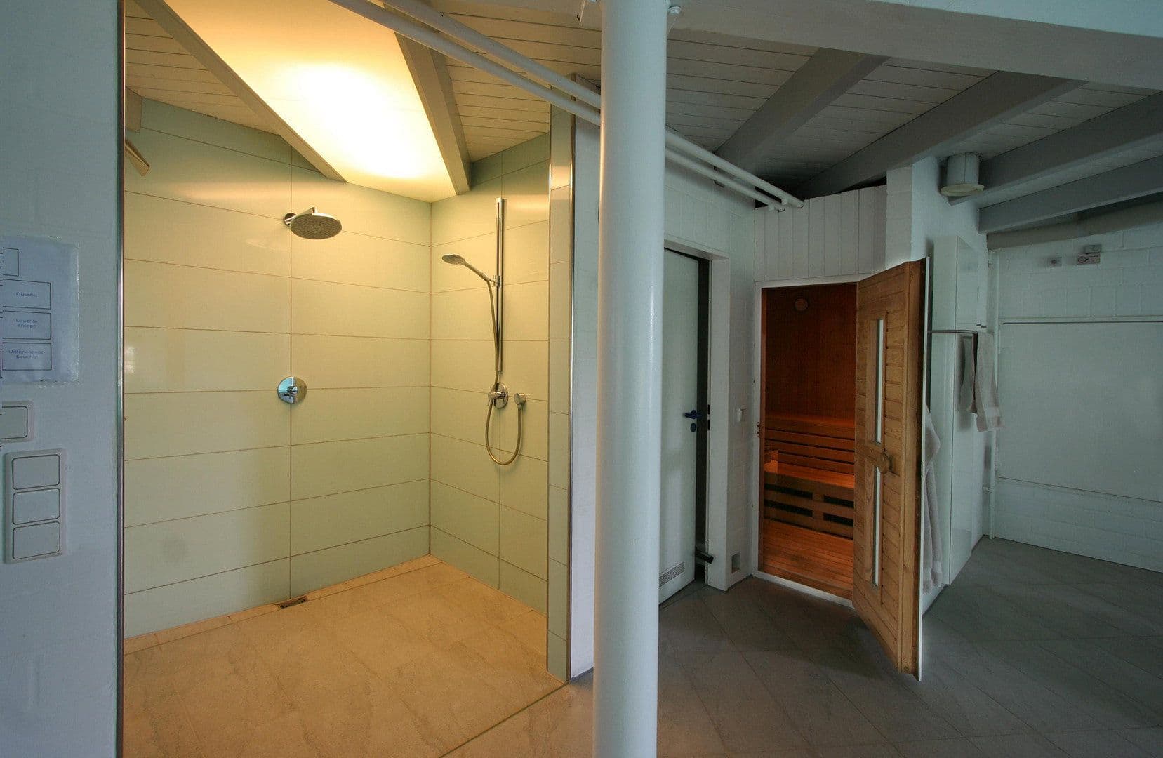 Prodej domu 160 m², pozemek 350 m², Kiel, Šlesvicko-Holštýnsko Prodej domu 160 m², pozemek 350 m², Kiel, Šlesvicko-Holštýnsko