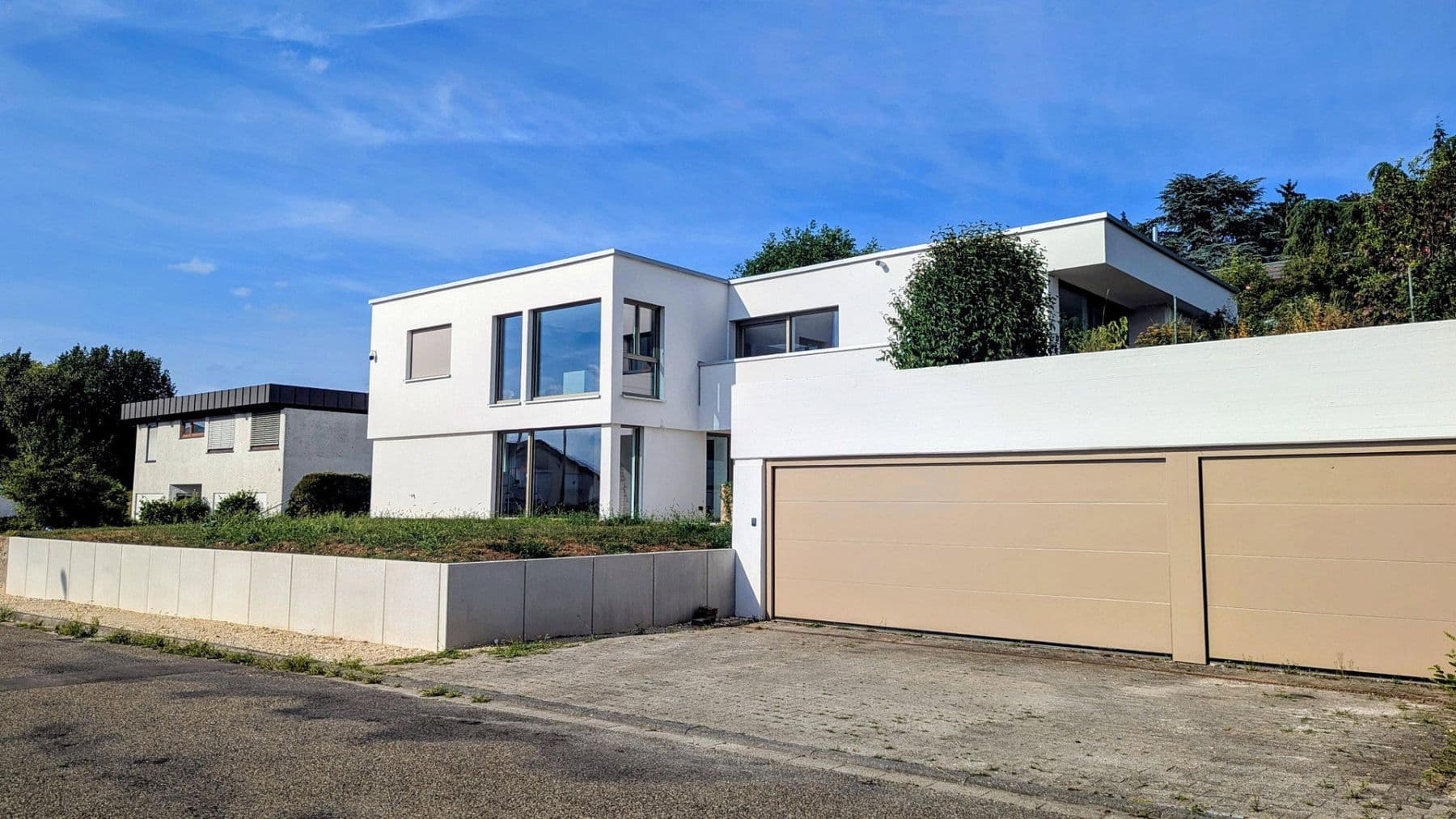 Prodej domu 260 m², pozemek 932 m², Plüderhausen, Bádensko-Württembersko Prodej domu 260 m², pozemek 932 m², Plüderhausen, Bádensko-Württembersko