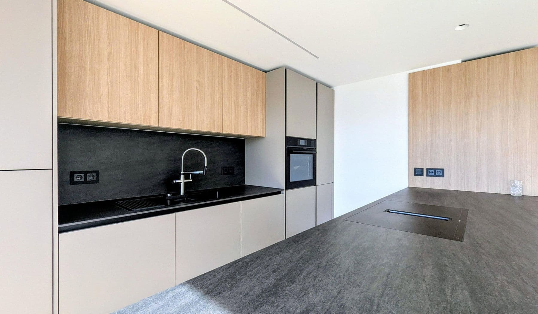 Prodej domu 260 m², pozemek 932 m², Plüderhausen, Bádensko-Württembersko Prodej domu 260 m², pozemek 932 m², Plüderhausen, Bádensko-Württembersko