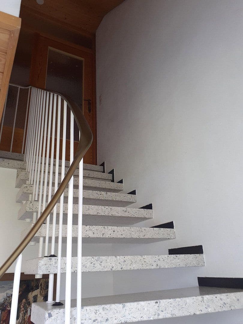 Pronájem bytu 4+1 66 m², Oberstenfeld, Bádensko-Württembersko Pronájem bytu 4+1 66 m², Oberstenfeld, Bádensko-Württembersko