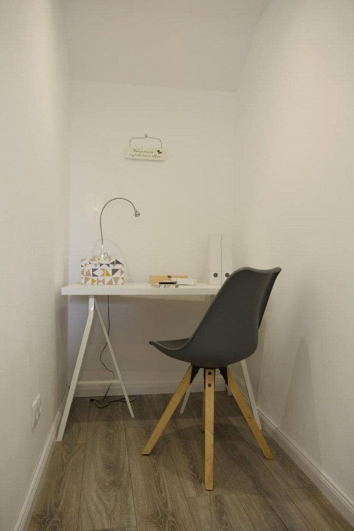 Prodej bytu 6+1 128 m², Bahnhofstr. 81, Hauenstein, Porýní-Falc Prodej bytu 6+1 128 m², Bahnhofstr. 81, Hauenstein, Porýní-Falc